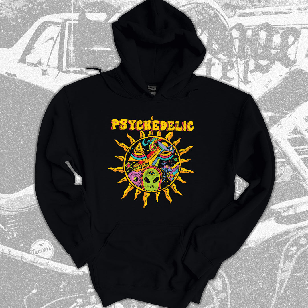 Psychedelic Vintage Trippy Unisex Tee, Multicolored 70s Sun Rainbow Vintage Unisex T-shirt.